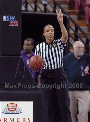Thumbnail 2 in Mira Costa vs. Archbishop Mitty (CIF State D2 Final) photogallery.