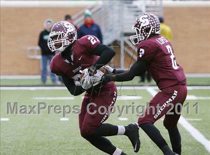 Thumbnail 2 in Rockwall-Heath vs. Sherman (4A Division1 Region ll Semifinal) photogallery.