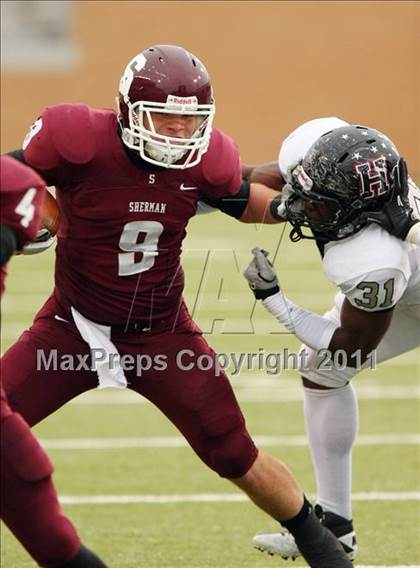 Thumbnail 3 in Rockwall-Heath vs. Sherman (4A Division1 Region ll Semifinal) photogallery.