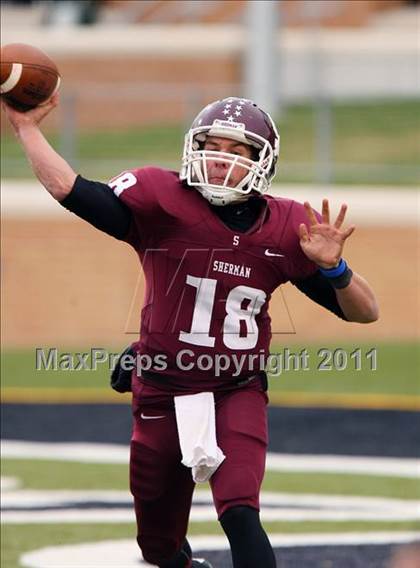 Thumbnail 3 in Rockwall-Heath vs. Sherman (4A Division1 Region ll Semifinal) photogallery.