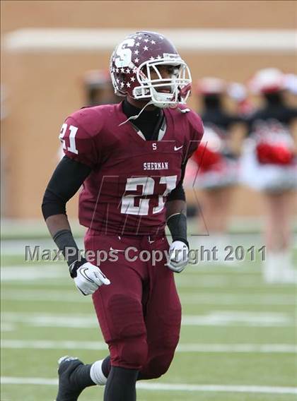 Thumbnail 1 in Rockwall-Heath vs. Sherman (4A Division1 Region ll Semifinal) photogallery.