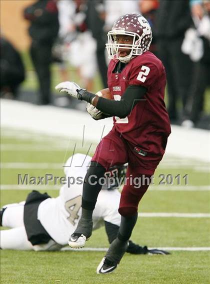 Thumbnail 2 in Rockwall-Heath vs. Sherman (4A Division1 Region ll Semifinal) photogallery.