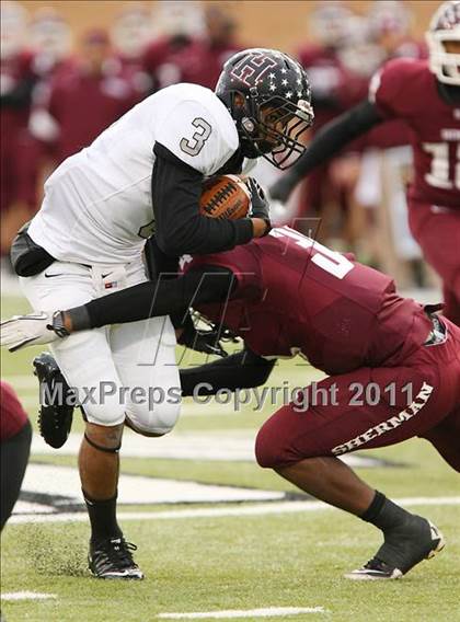 Thumbnail 3 in Rockwall-Heath vs. Sherman (4A Division1 Region ll Semifinal) photogallery.
