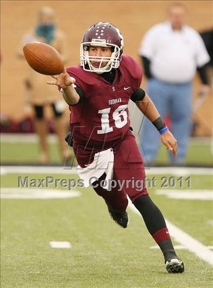 Thumbnail 2 in Rockwall-Heath vs. Sherman (4A Division1 Region ll Semifinal) photogallery.