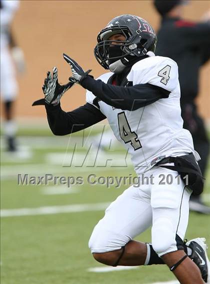 Thumbnail 1 in Rockwall-Heath vs. Sherman (4A Division1 Region ll Semifinal) photogallery.