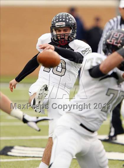 Thumbnail 1 in Rockwall-Heath vs. Sherman (4A Division1 Region ll Semifinal) photogallery.