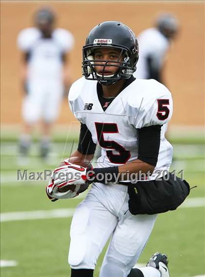 Thumbnail 1 in Rockwall-Heath vs. Sherman (4A Division1 Region ll Semifinal) photogallery.