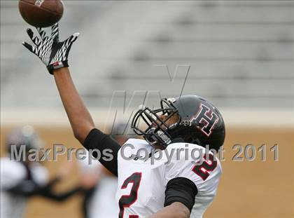 Thumbnail 3 in Rockwall-Heath vs. Sherman (4A Division1 Region ll Semifinal) photogallery.