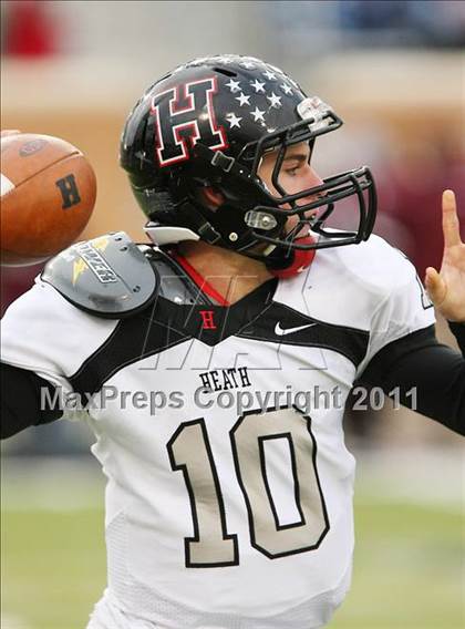 Thumbnail 2 in Rockwall-Heath vs. Sherman (4A Division1 Region ll Semifinal) photogallery.