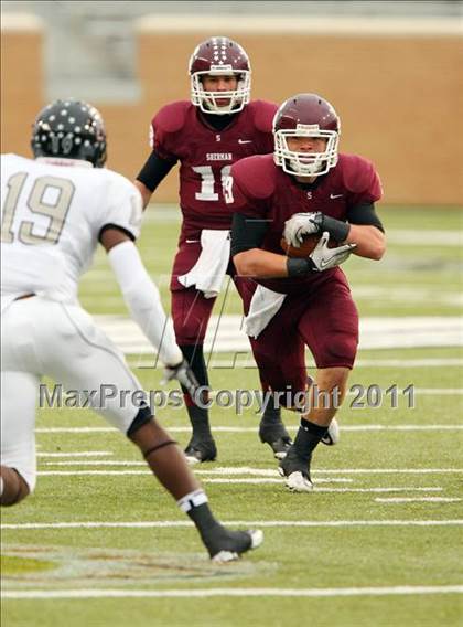 Thumbnail 3 in Rockwall-Heath vs. Sherman (4A Division1 Region ll Semifinal) photogallery.
