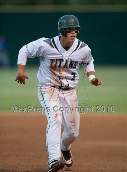 Thumbnail 2 in Poway vs Rancho Bernardo (CIF SDS D1 Final) photogallery.