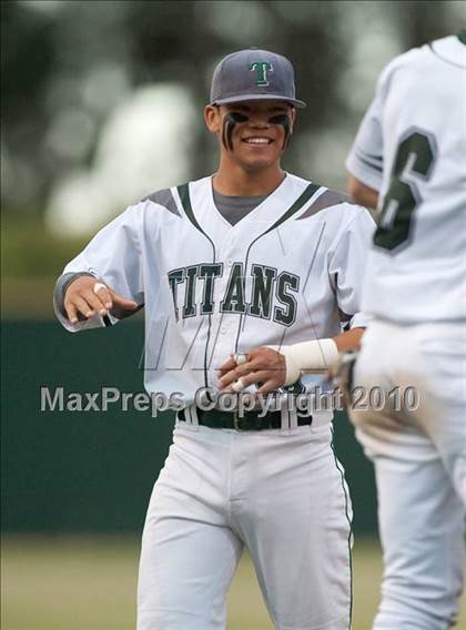 Thumbnail 1 in Poway vs Rancho Bernardo (CIF SDS D1 Final) photogallery.