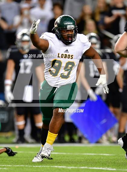 Thumbnail 2 in Vandegrift vs. Longview (UIL 6A Regional Playoff) photogallery.