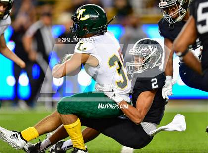 Thumbnail 1 in Vandegrift vs. Longview (UIL 6A Regional Playoff) photogallery.