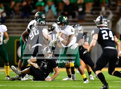 Thumbnail 1 in Vandegrift vs. Longview (UIL 6A Regional Playoff) photogallery.