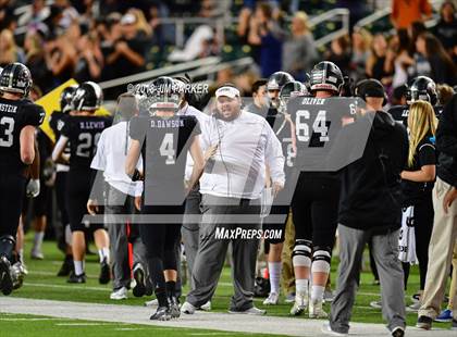 Thumbnail 2 in Vandegrift vs. Longview (UIL 6A Regional Playoff) photogallery.