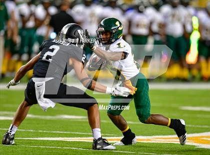 Thumbnail 3 in Vandegrift vs. Longview (UIL 6A Regional Playoff) photogallery.
