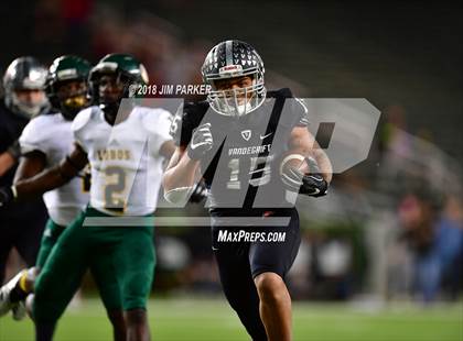 Thumbnail 2 in Vandegrift vs. Longview (UIL 6A Regional Playoff) photogallery.