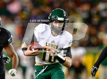 Thumbnail 3 in Vandegrift vs. Longview (UIL 6A Regional Playoff) photogallery.