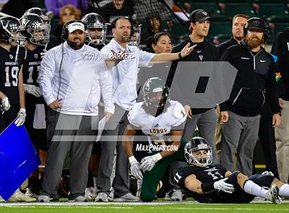 Thumbnail 3 in Vandegrift vs. Longview (UIL 6A Regional Playoff) photogallery.