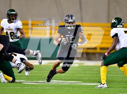 Thumbnail 1 in Vandegrift vs. Longview (UIL 6A Regional Playoff) photogallery.
