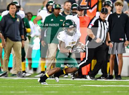 Thumbnail 2 in Vandegrift vs. Longview (UIL 6A Regional Playoff) photogallery.