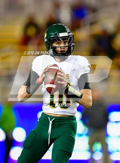 Thumbnail 2 in Vandegrift vs. Longview (UIL 6A Regional Playoff) photogallery.
