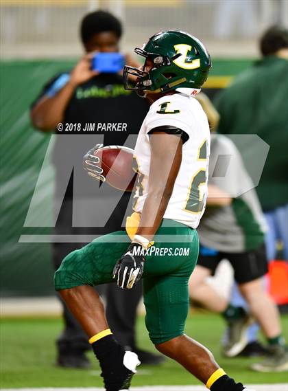 Thumbnail 1 in Vandegrift vs. Longview (UIL 6A Regional Playoff) photogallery.