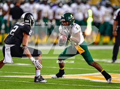 Thumbnail 2 in Vandegrift vs. Longview (UIL 6A Regional Playoff) photogallery.