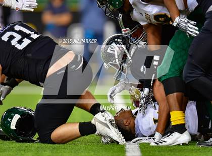 Thumbnail 3 in Vandegrift vs. Longview (UIL 6A Regional Playoff) photogallery.