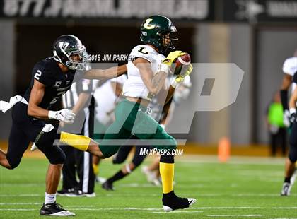 Thumbnail 2 in Vandegrift vs. Longview (UIL 6A Regional Playoff) photogallery.