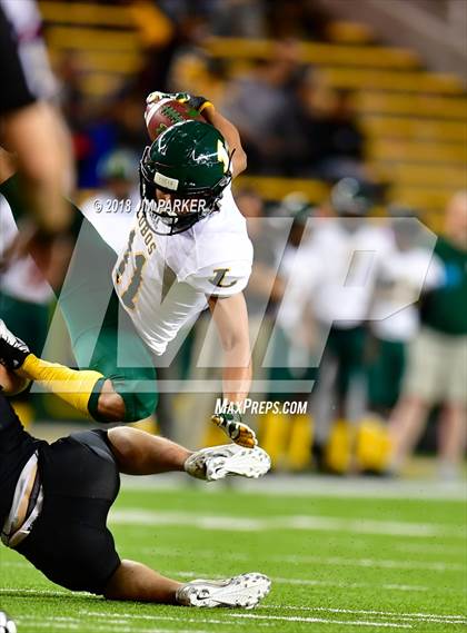 Thumbnail 1 in Vandegrift vs. Longview (UIL 6A Regional Playoff) photogallery.