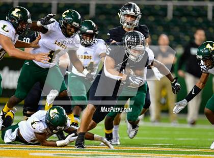 Thumbnail 2 in Vandegrift vs. Longview (UIL 6A Regional Playoff) photogallery.