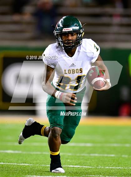 Thumbnail 2 in Vandegrift vs. Longview (UIL 6A Regional Playoff) photogallery.