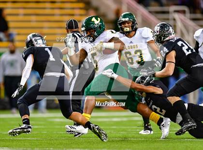 Thumbnail 1 in Vandegrift vs. Longview (UIL 6A Regional Playoff) photogallery.