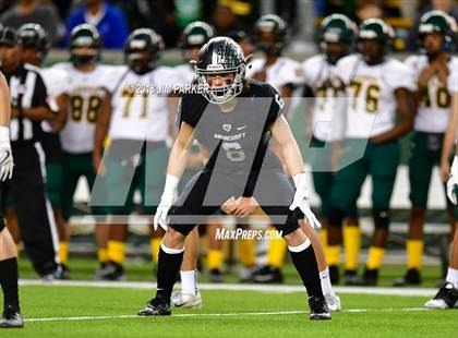 Thumbnail 3 in Vandegrift vs. Longview (UIL 6A Regional Playoff) photogallery.