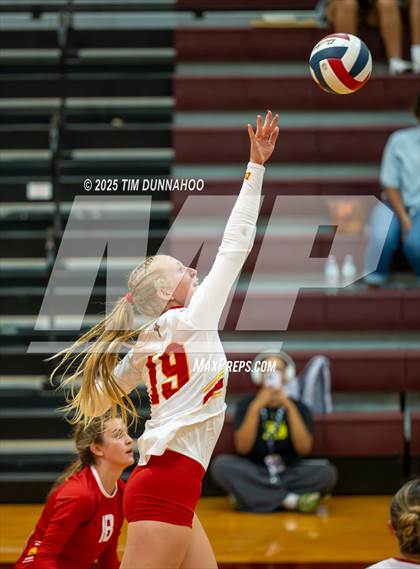 Thumbnail 2 in Torrey Pines vs Cathedral Catholic (Volleypalooza Gold Division Final) photogallery.