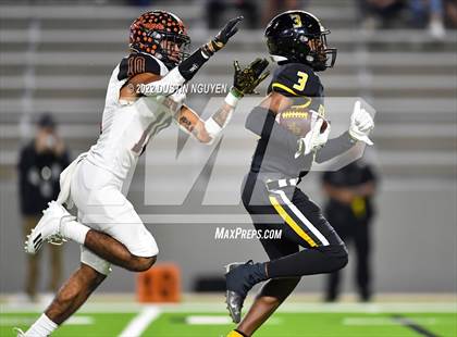 Thumbnail 2 in Timpson vs. Refugio (UIL 2A D1 Semifinal) photogallery.