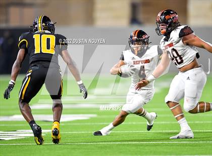 Thumbnail 2 in Timpson vs. Refugio (UIL 2A D1 Semifinal) photogallery.