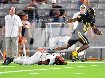 Thumbnail 2 in Timpson vs. Refugio (UIL 2A D1 Semifinal) photogallery.