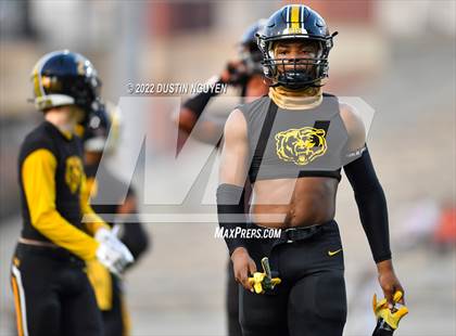 Thumbnail 2 in Timpson vs. Refugio (UIL 2A D1 Semifinal) photogallery.