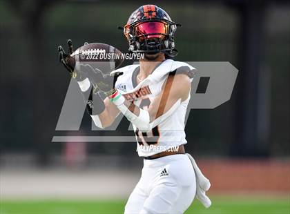 Thumbnail 2 in Timpson vs. Refugio (UIL 2A D1 Semifinal) photogallery.