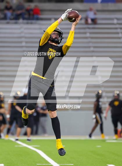 Thumbnail 2 in Timpson vs. Refugio (UIL 2A D1 Semifinal) photogallery.