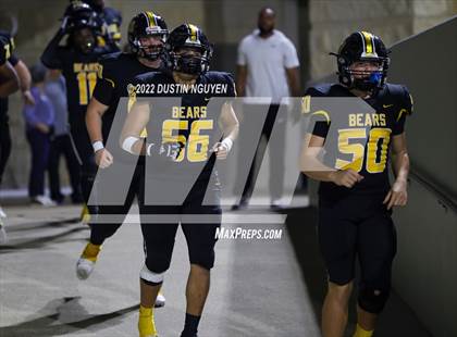Thumbnail 2 in Timpson vs. Refugio (UIL 2A D1 Semifinal) photogallery.