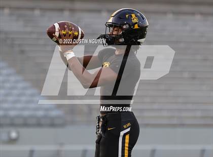 Thumbnail 1 in Timpson vs. Refugio (UIL 2A D1 Semifinal) photogallery.