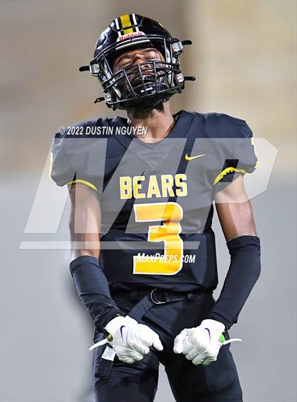 Thumbnail 1 in Timpson vs. Refugio (UIL 2A D1 Semifinal) photogallery.