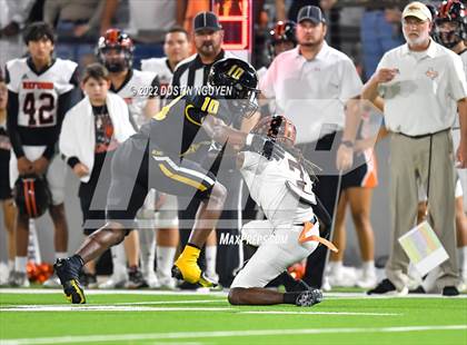 Thumbnail 3 in Timpson vs. Refugio (UIL 2A D1 Semifinal) photogallery.