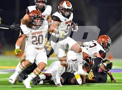 Thumbnail 1 in Timpson vs. Refugio (UIL 2A D1 Semifinal) photogallery.
