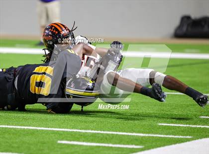 Thumbnail 1 in Timpson vs. Refugio (UIL 2A D1 Semifinal) photogallery.