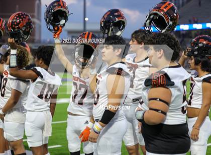 Thumbnail 3 in Timpson vs. Refugio (UIL 2A D1 Semifinal) photogallery.